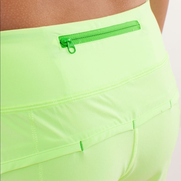 Lululemon Run: Speed Short in
Faded Zap. Size 2.
Pristine Condition. - Picture 8 of 9